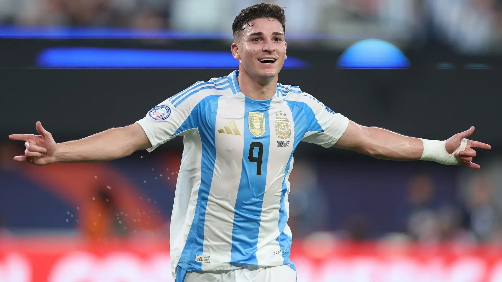 Rời Man City, Julian Alvarez chuẩn bị chuyển tới Madrid