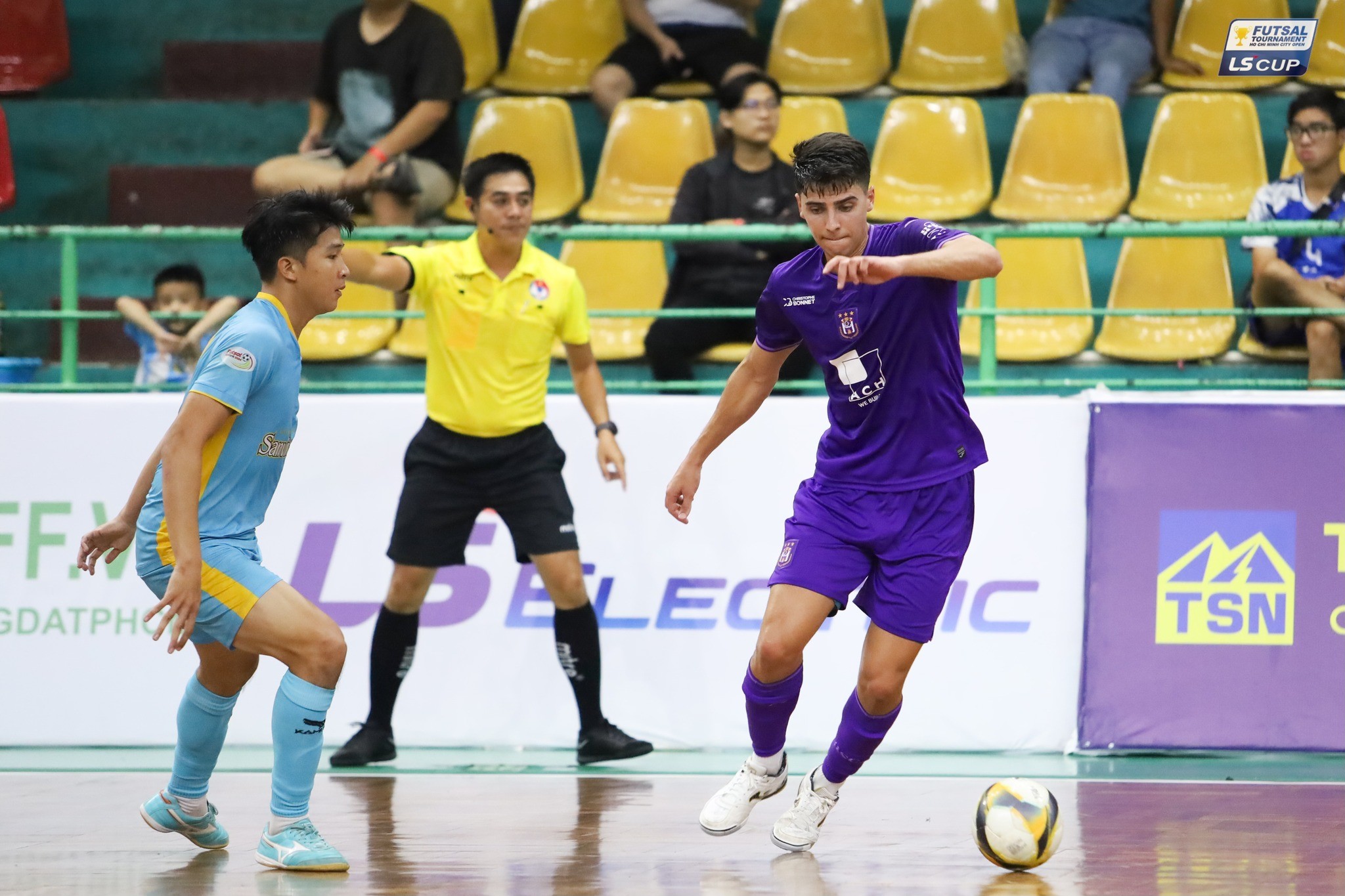 VIDEO: Đội bóng số 1 của Bỉ thắng 12-0 trước đại diện Việt Nam