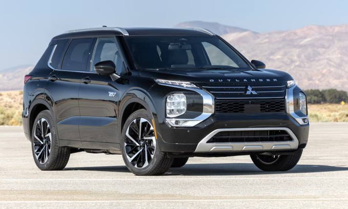 Mitsubishi Outlander 2025 hé lộ công nghệ mới cùng hệ truyền động PHEV cải tiến