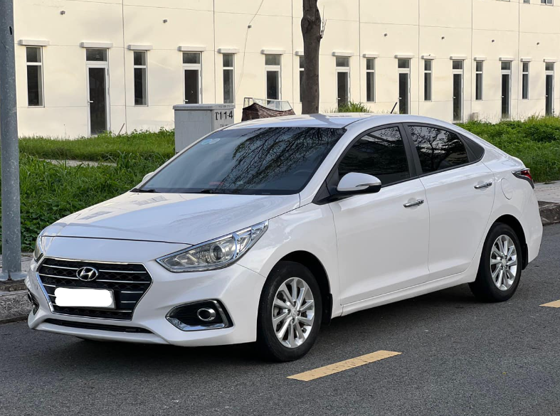 Hyundai Accent 2018 rao bán ngang ngửa VinFast VF3 sau 6 năm lăn bánh
