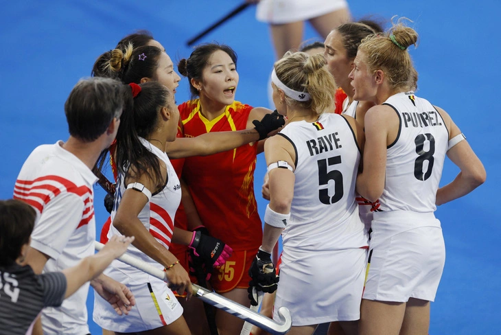 Hình ảnh xấu bậc nhất Olympic 2024: Nữ Trung Quốc ẩu đả với Bỉ