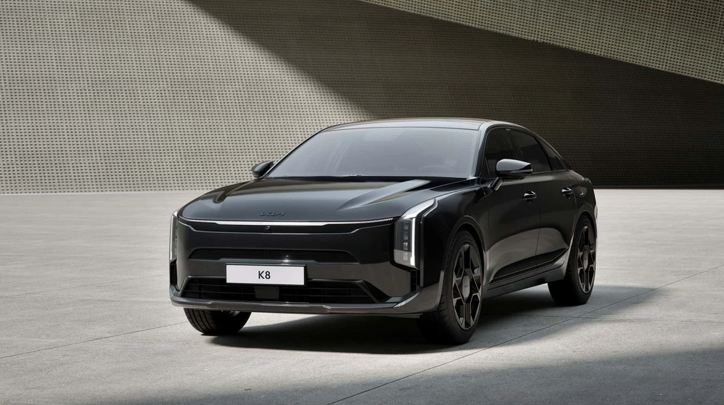 KIA K8 2025 chính thức ra mắt: Sedan cận sang nhưng giá lại phổ thông, bổ sung hàng loạt cải tiến