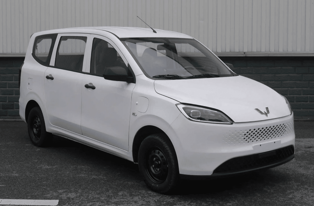 Cận cảnh mẫu MPV Wuling Hongguang bản EREV vừa ra mắt, mang theo thiết kế 'siêu' tối giản