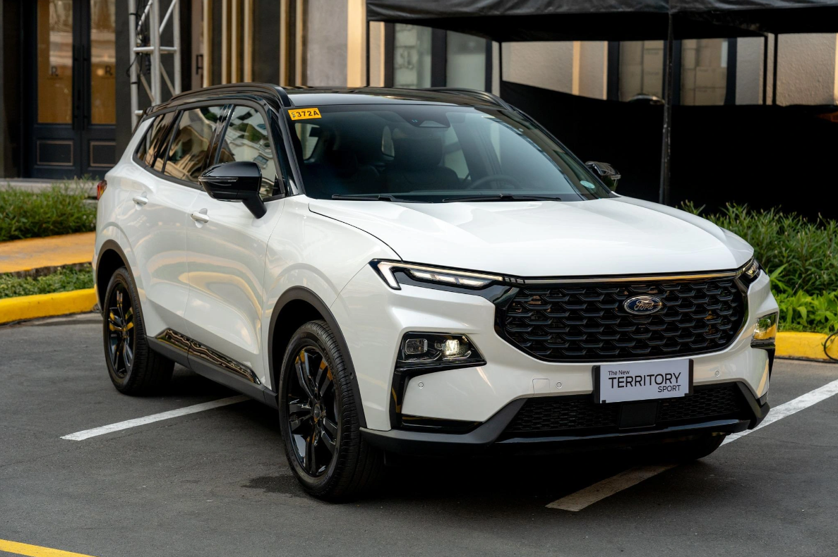 Ford Territory bổ sung thêm phiên bản thể thao, rộng cửa đấu Mazda CX-5