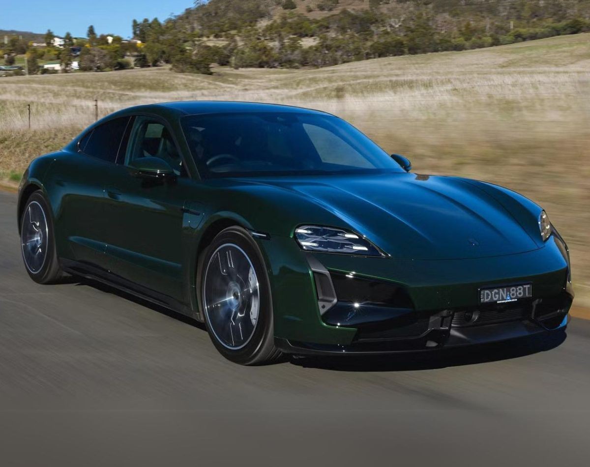 Siêu xe điện Porsche Taycan mới sẽ coi phạm vi hoạt động là ưu tiên hàng đầu?