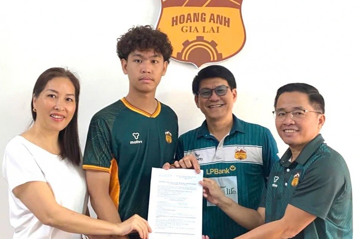 Chia tay HAGL chỉ sau nửa mùa, sao Việt kiều chính thức cập bến đại gia V.League