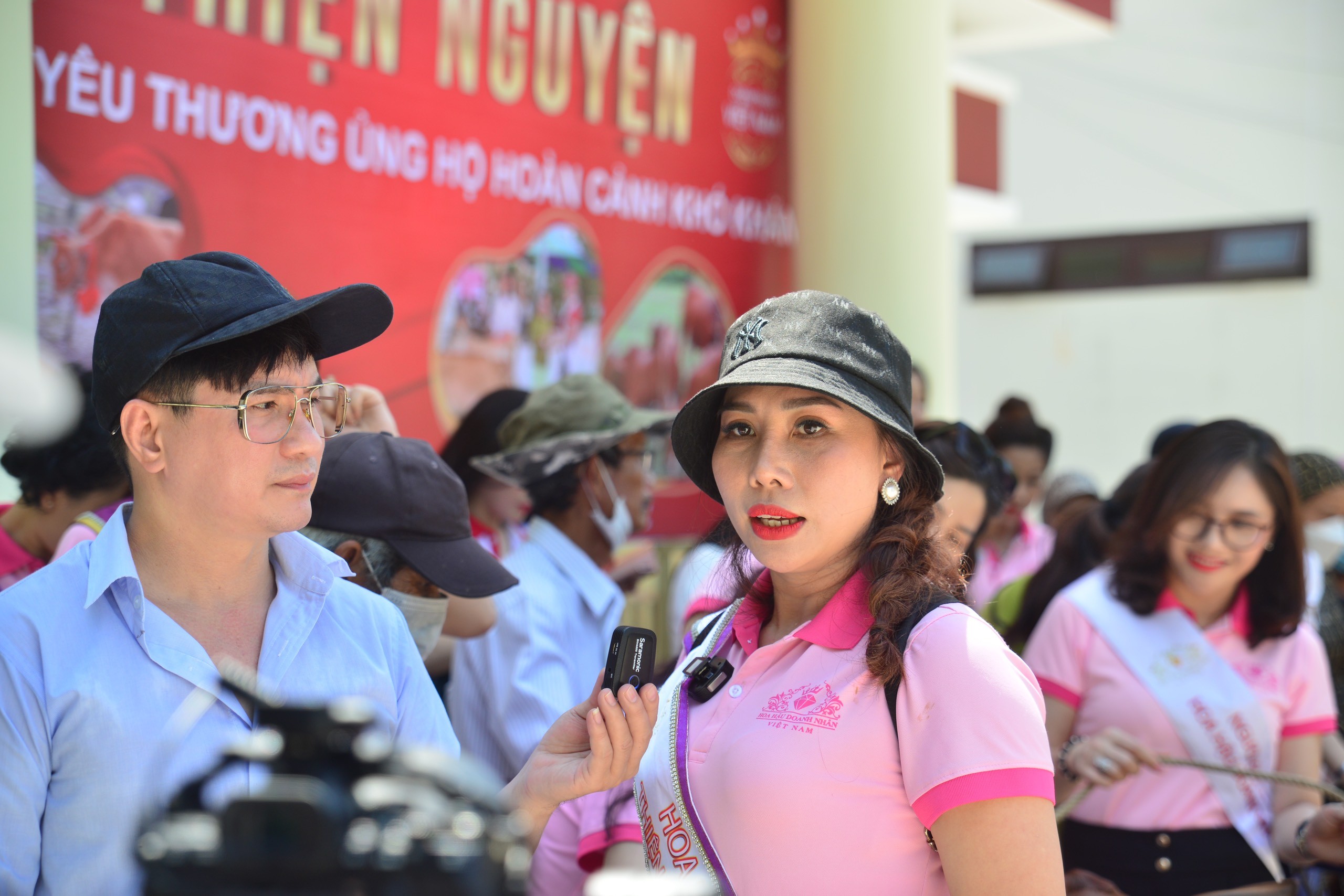 Hoa hậu Thiện nguyện Phạm Thị Minh Phi tham gia hoạt động từ thiện sau đăng quang