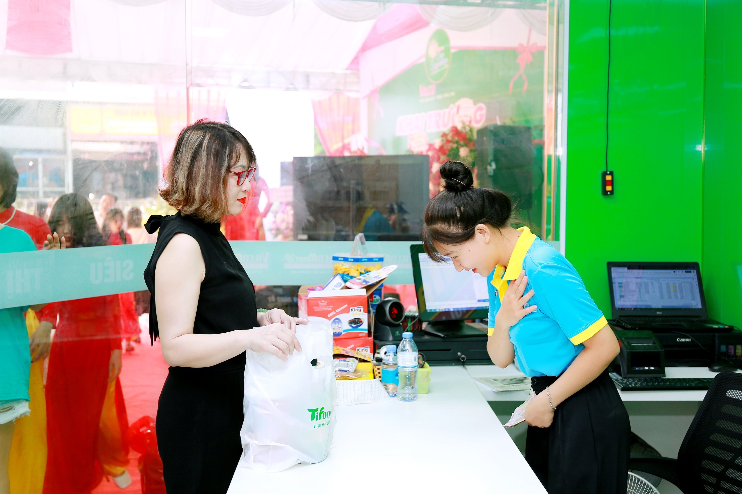 VILCO MART24H – Hệ thống siêu thị kết nối yêu thương