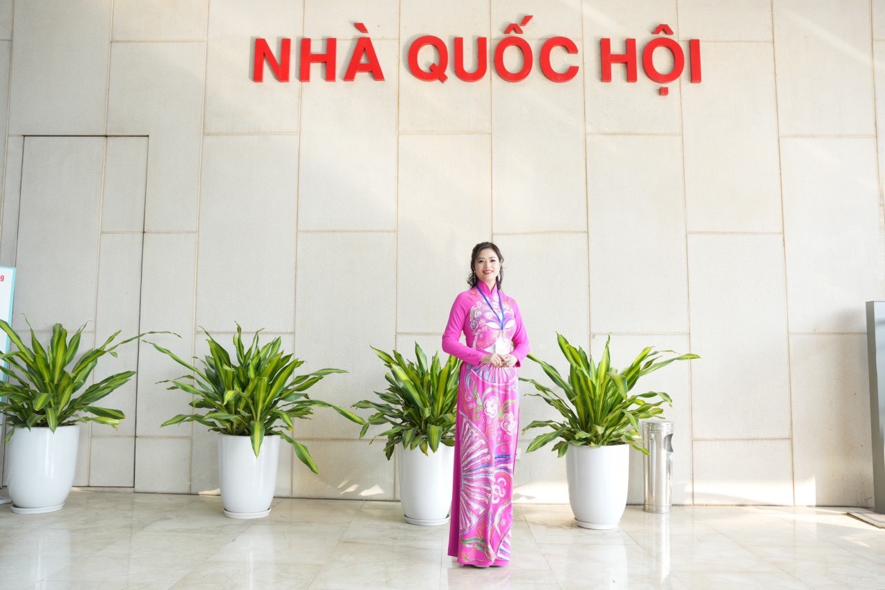 Hoa hậu thiện nguyện Thùy Dung với quan điểm sống và kinh doanh: Tầm Và Đức luôn đặt hàng đầu