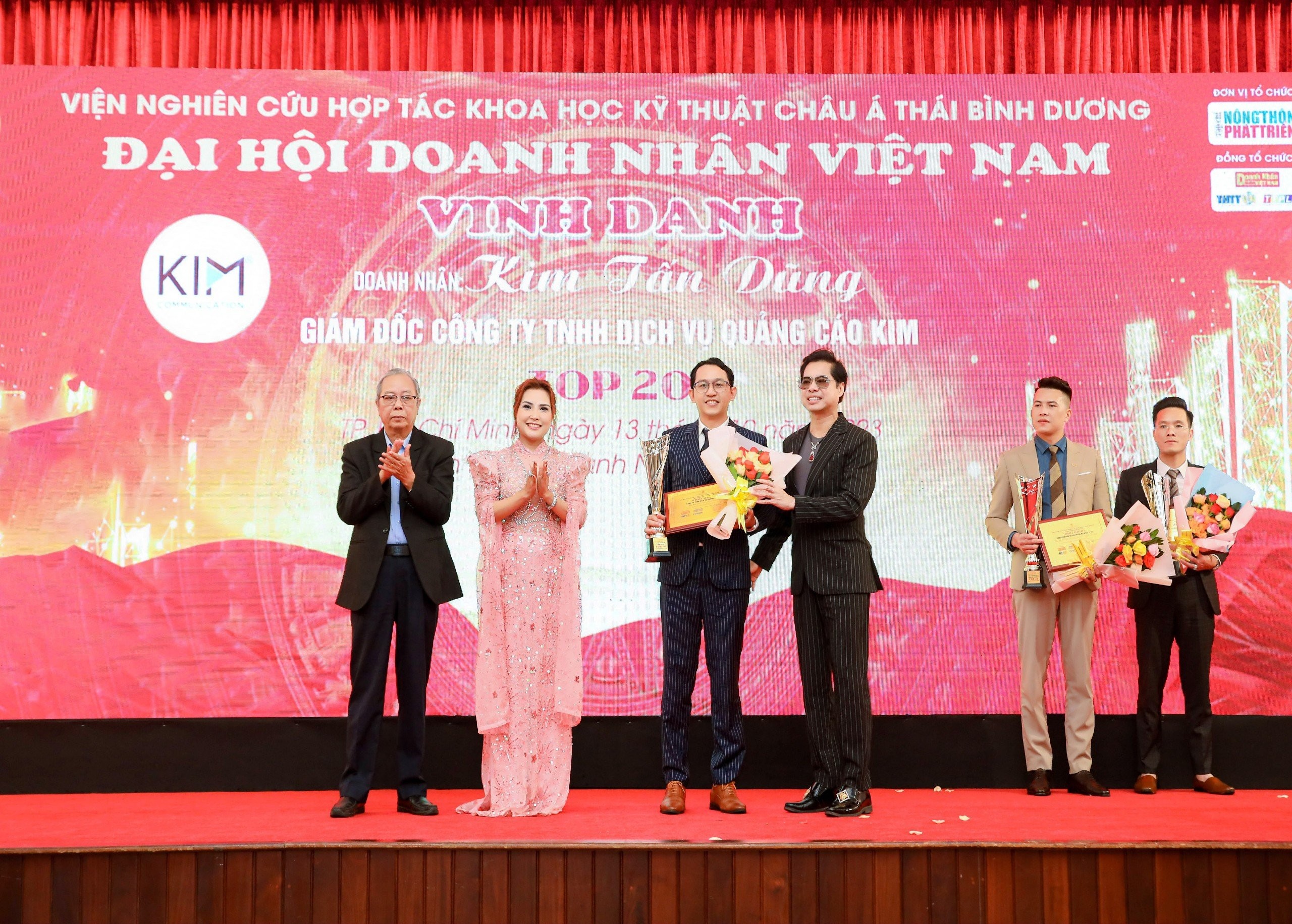 KIM Communication được vinh danh tại "Đại hội Doanh nhân Việt Nam 2023"
