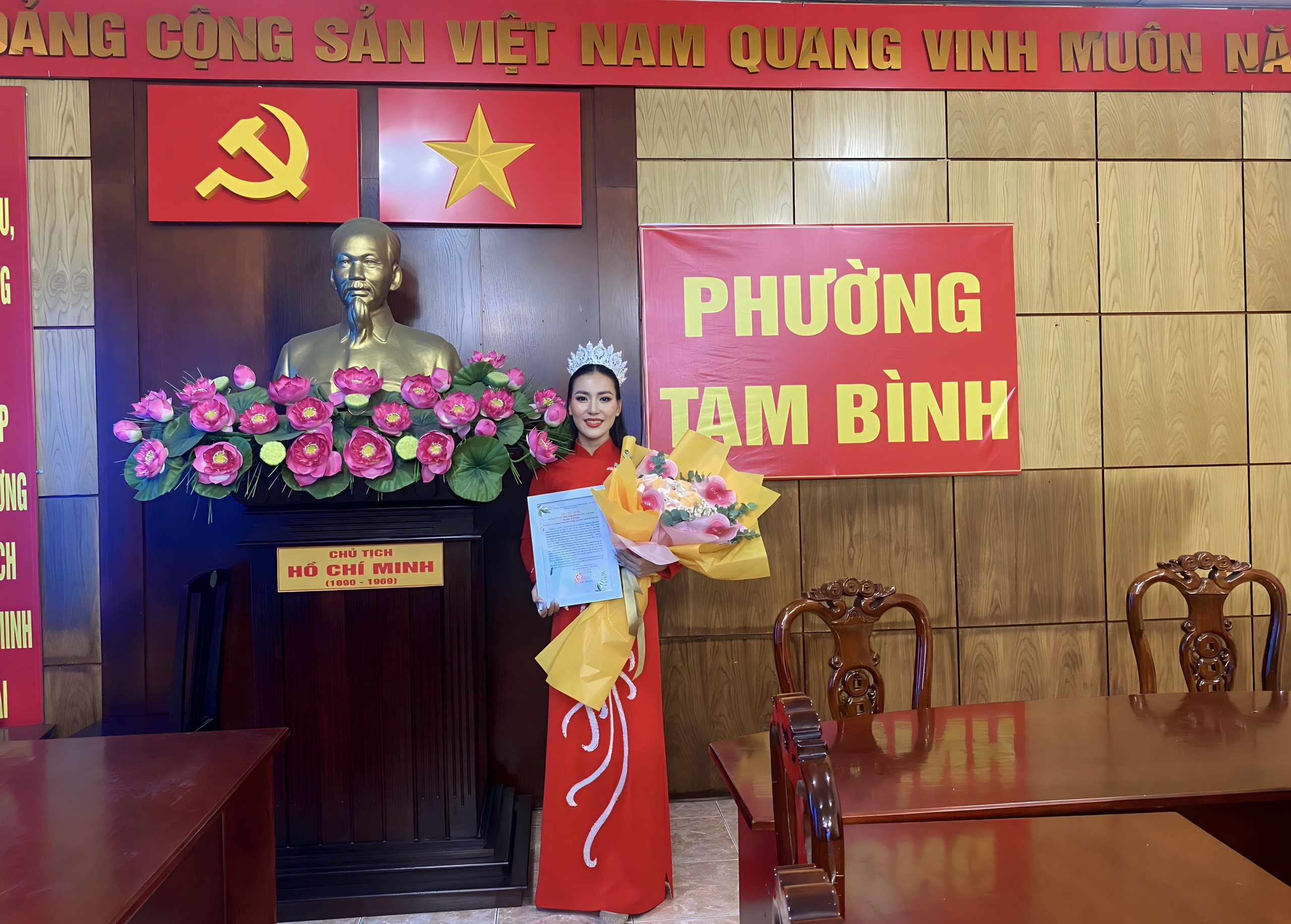 Chính quyền địa phương phường Tam Bình gửi thư tuyên dương đến Hoa hậu Nhân ái Nguyễn Ngọc Hiếu