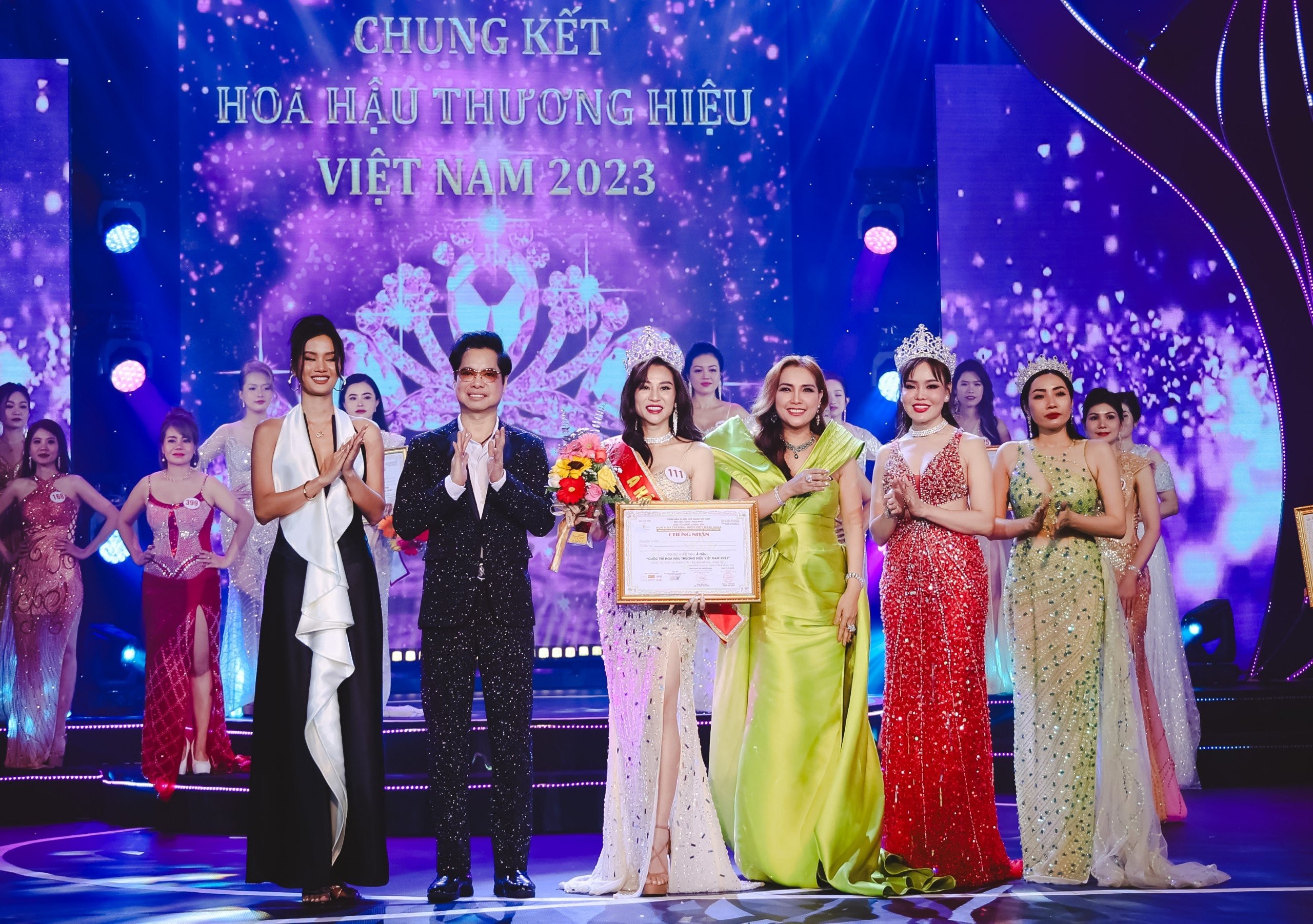 Chung kết Hoa hậu Thương hiệu Việt Nam 2023: Doanh nhân Phạm Thị Phượng là Á hậu 1