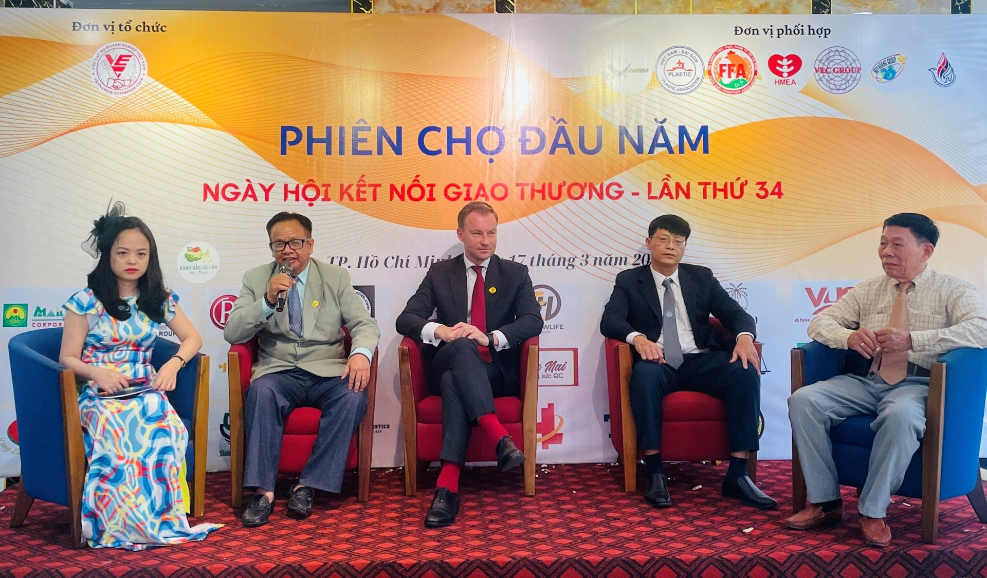 Phiên chợ đầu năm của Câu lạc bộ Doanh nghiệp Việt Nam tổ chức, mục tiêu kết nối và phát triển