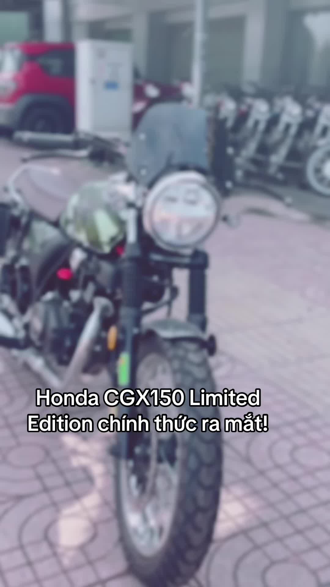 danh-up-yamaha-exciter-155-vva-ke-thay-the-honda-winner-x-ra-mat-tai-dai-ly-viet-voi-gia-mem-video-1758016753.mp4