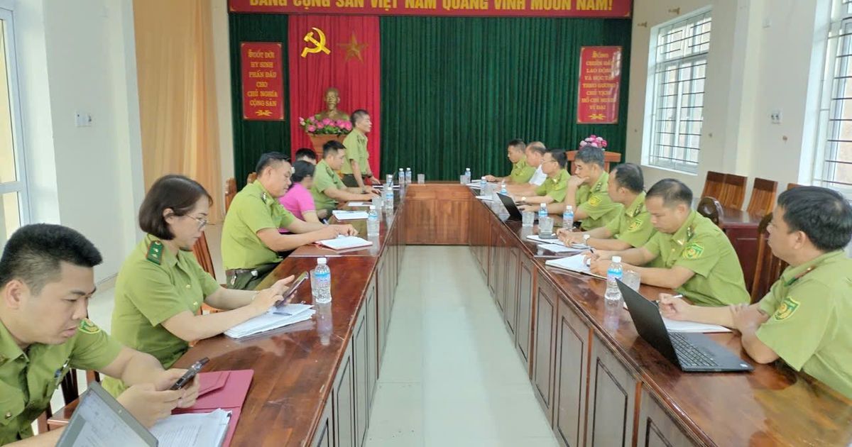 Tuyên Quang: Đội Kiểm lâm Cơ động và PCCCR số I làm việc với Hạt Kiểm lâm khu vực V, BQL RĐD Nà Hang về công tác bảo vệ rừng