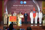 Bệnh viện Hùng Vương đón danh hiệu Anh hùng Lao động
