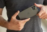 iPhone khung thép phẳng với camera 3 mắt rẻ nhất Việt Nam là đây, đẹp hơn iPhone 18 Pro, ăn đứt iPhone 17e
