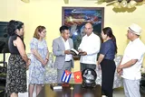 Nhà báo Vương Xuân Nguyên với tên gọi Cuba thân thiết LEO