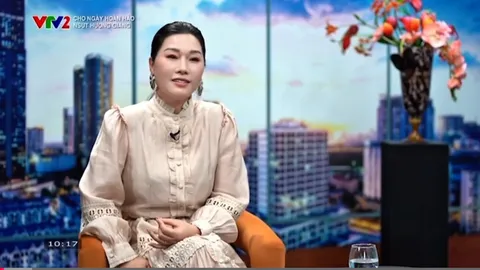 NSƯT Hương Giang trao đổi về âm nhạc cách mạng với VTV