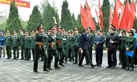 PHOTO: Lễ Giao nhận quân quận Long Biên, Hà Nội năm 2024