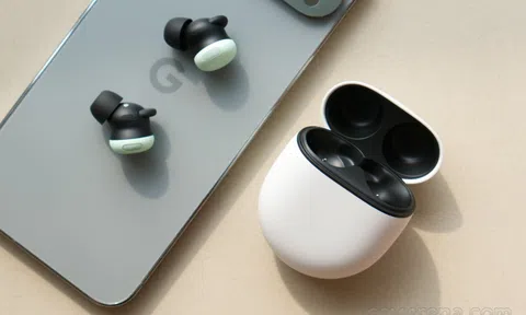 Đánh giá Google Pixel Buds Pro 2: Tai nghe nhỏ nhất của Google, khử tiếng ồn gấp đôi với chip Tensor A1