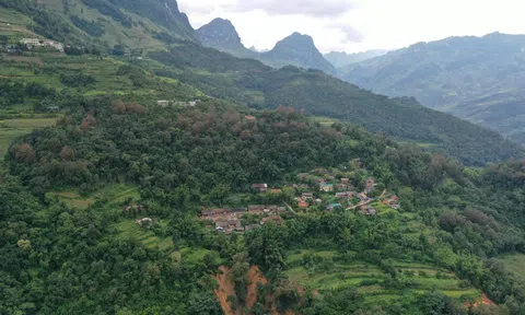 Hà Giang: Làng cổ 200 năm ở cao nguyên đá Đồng Văn trước nguy cơ ‘xóa sổ’