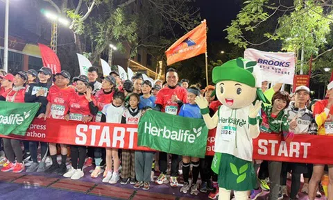 10.000 người tham dự VnExpress Marathon Hải Phòng