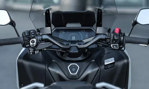 Yamaha chính thức ra mắt ‘vua xe ga’ mới đẹp long lanh, trang bị vượt mặt Honda SH, giá bán hấp dẫn