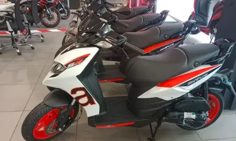 Quên Honda SH đi, ‘vua xe ga’ 175cc mới của Ý ra mắt với giá 38 triệu đồng, rẻ như Vision mà có ABS