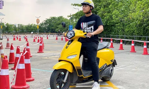 ‘Đại hội đổi xăng lấy điện’ bùng nổ 3 miền: Khách xếp hàng lái thử, chốt đơn với loạt ưu đãi lớn