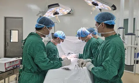 TP.HCM: Kích hoạt báo động đỏ cứu sống nam bệnh nhân bị xe tải cán dập nát ổ bụng