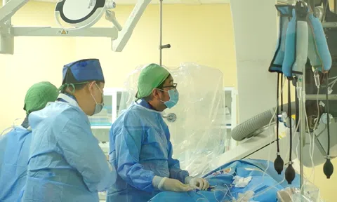 TP.HCM: Người đàn ông suýt tử vong vì chữa đột quỵ theo mẹo trên mạng xã hội