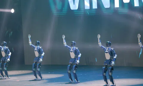 Chủ tịch VinMotion tiết lộ bí mật sau màn nhảy múa gây bão của dàn robot hình người Make in Vietnam