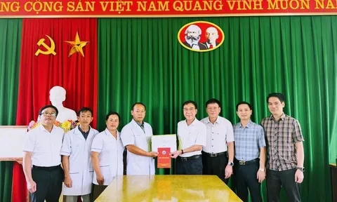 Phú Thọ: Lãnh đạo Sở Y tế làm việc với một số địa phương về chăm sóc sức khoẻ nhân dân