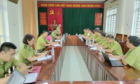 Tuyên Quang: Đội Kiểm lâm cơ động số I làm việc với Hạt Kiểm lâm Khu vực 5, BQL RĐD Nà Hang về công tác bảo vệ rừng