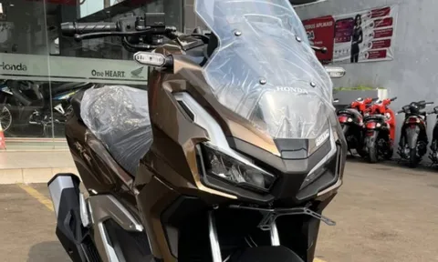 ‘Honda SH phiên bản đi phượt’ mới về đại lý với giá 59 triệu đồng, trang bị tối tân lất át Air Blade