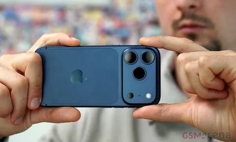 Sau lỗi camera và dễ trầy xước, iPhone 17 tiếp tục gặp lỗi mới khiến nhiều người dùng phàn nàn