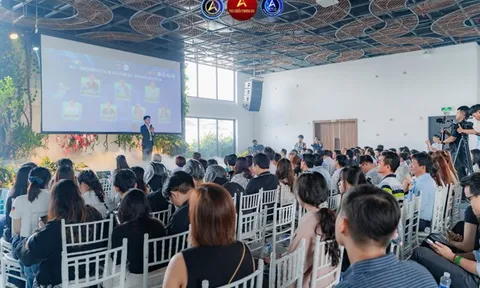 Diễn Đàn Tri Thức Trà Chiều Thương Gia 44 "AI & Robotics Global Innovation" khẳng định mạnh mẽ: AI và Robotics không còn là tương lai xa vời