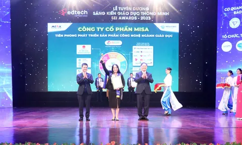 Diễn đàn Công nghệ và Chuyển đổi số Giáo dục - Tuyên dương Sáng kiến giáo dục thông minh năm 2025