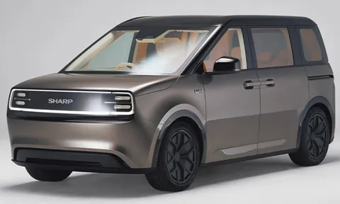 Sharp gây sốt với minivan điện thông minh, biến xe thành “căn nhà di động” cho gia đình