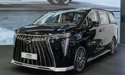 Xe MPV hybrid hơn 370 mã lực, tiết kiệm xăng chỉ 1,1 lít/100 km: Cạnh tranh với Toyota Alphard