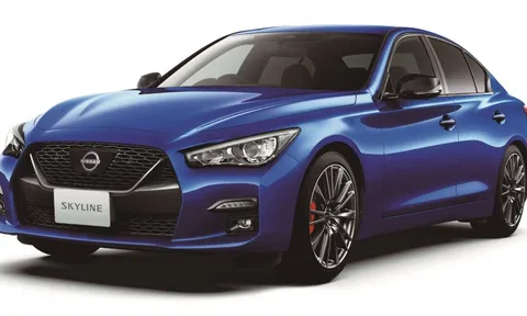 Nissan trình làng sedan mới: Công suất gần 405 mã lực, ‘đè bẹp’ Toyota Camry