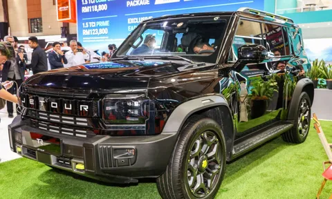 SUV địa hình mới ra mắt, thiết kế vuông vức như Ford Bronco, sắp mở bán với mức giá cực hấp dẫn