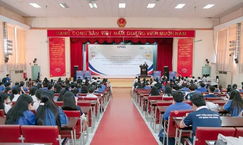 Học viện Hành chính và Quản trị công lan tỏa tinh thần “Hiểu luật để sống đúng”