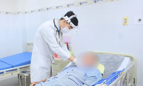 Chủ quan với vết thương nhỏ, cụ ông suýt tử vong do biến chứng uốn ván