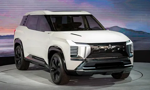 Mitsubishi Destinator ra mắt Việt Nam: Giá từ 739 triệu đồng - thách thức Mazda CX-5, Hyundai Tucson