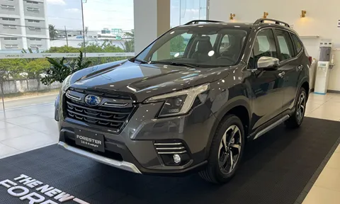 Subaru Forester 'xả kho': Tiếp tục giảm hơn 300 triệu đồng sau khi thế hệ mới ra mắt Việt Nam