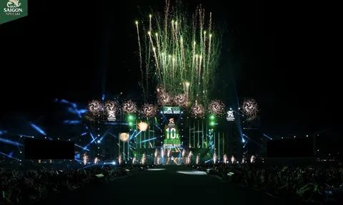 Bia Saigon Special trao hàng ngàn “Lộc Special” tại Extra Special Night 2025, sẵn sàng tỏa Tết lớn