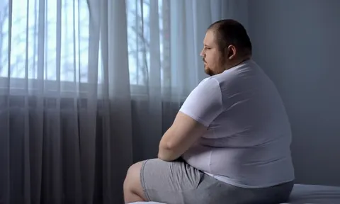 Vì sao nam giới tăng cân dễ mất phong độ trong ‘chuyện chăn gối’?