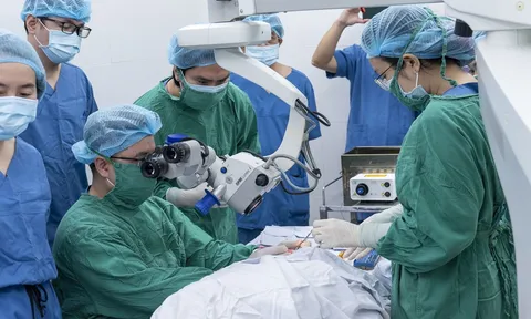 Bệnh viện Mắt TP.HCM tiếp nhận kỹ thuật mới điều trị glôcôm ít xâm lấn